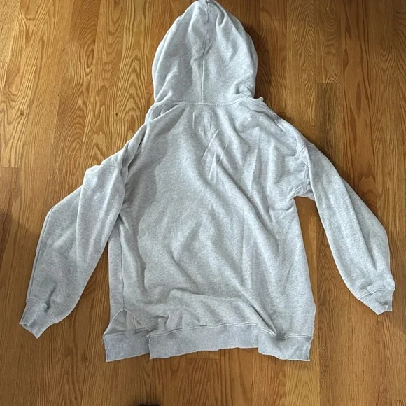 Aerie Light Gray V-Neck oversized Hoodie Sweater EUC - Picture 3 of 3